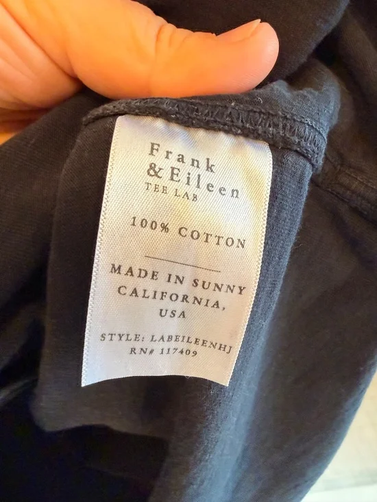 Frank & Eileen Dark Blue Casual Soft Button Down Shirt Large - Picture 3 of 5